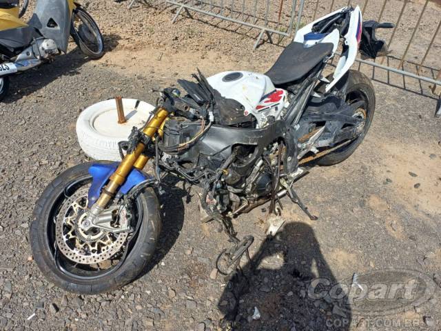 2024 HONDA CBR 1000RR-R 