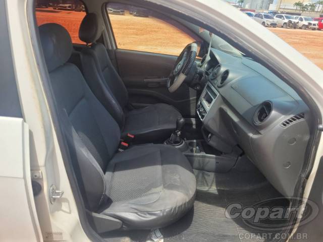2016 VOLKSWAGEN GOL 