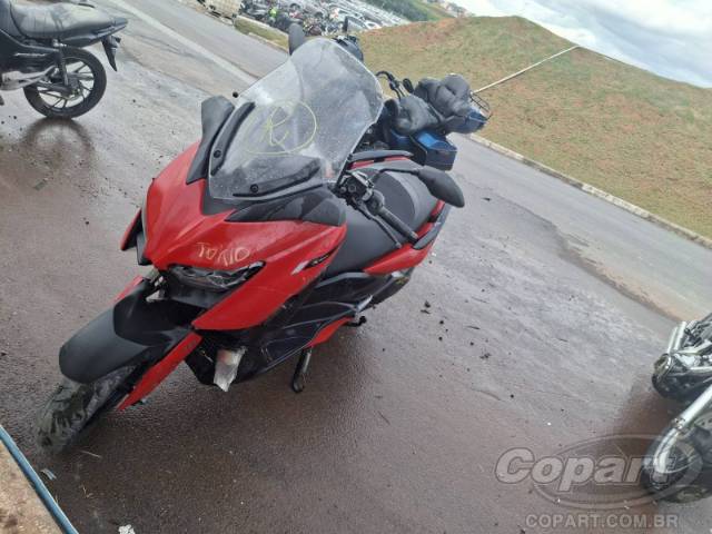 2024 YAMAHA XMAX 