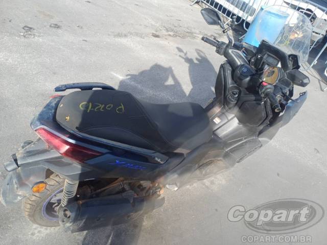 2025 YAMAHA XMAX 
