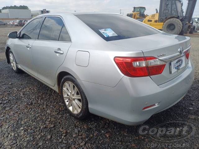 2013 TOYOTA CAMRY 