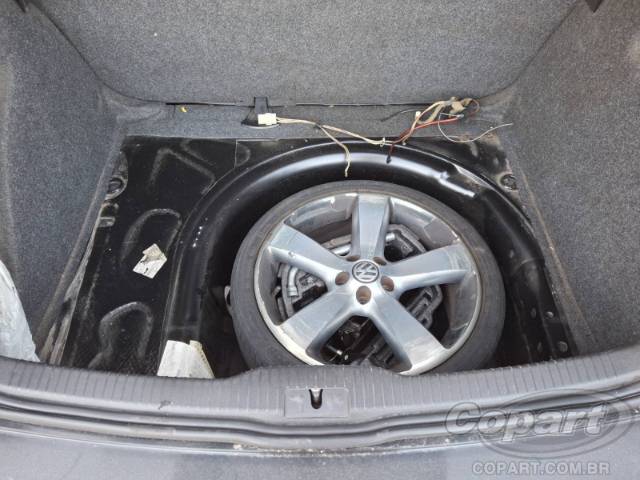 2005 VOLKSWAGEN GOLF 