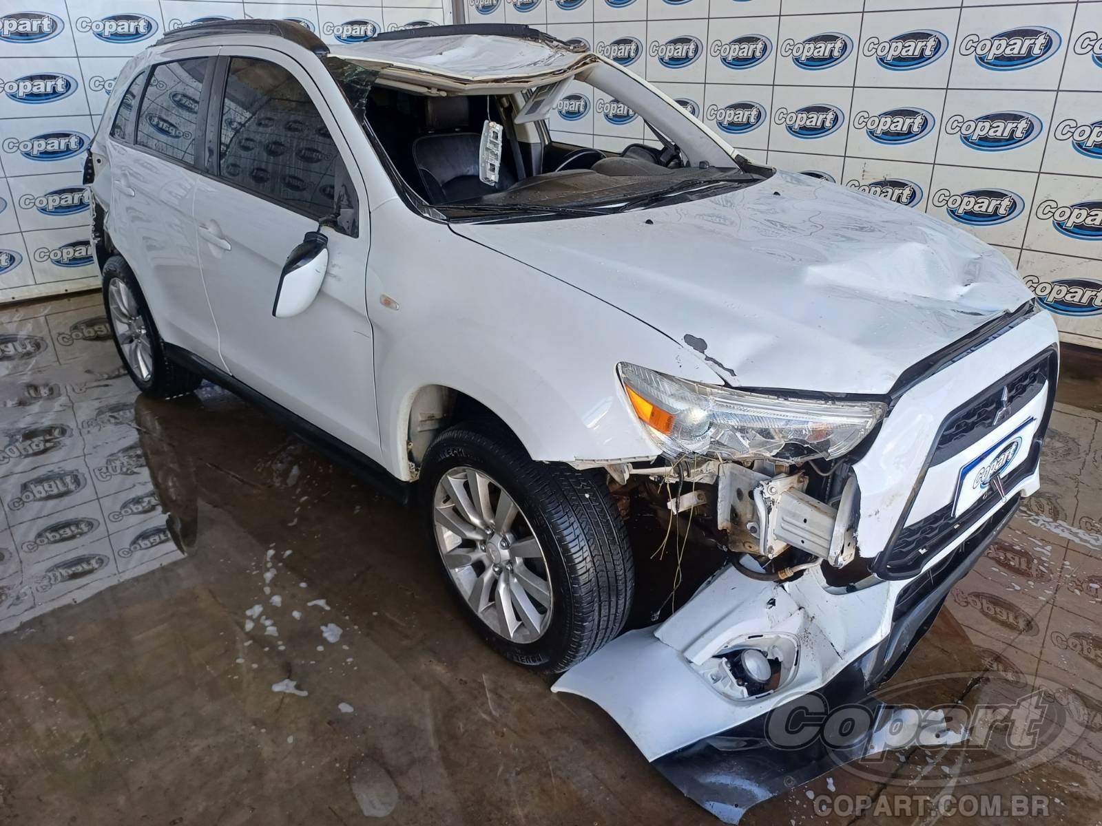 Veículo Mitsubishi ASX Mitsubishi ASX CVT 2.0 16V MIVEC 2015 Colisão Média Monta 2015 em leilão
