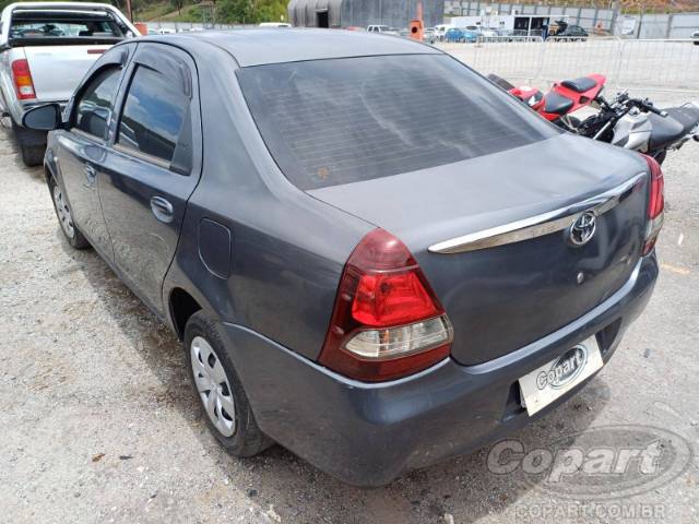 2015 TOYOTA ETIOS SEDA 
