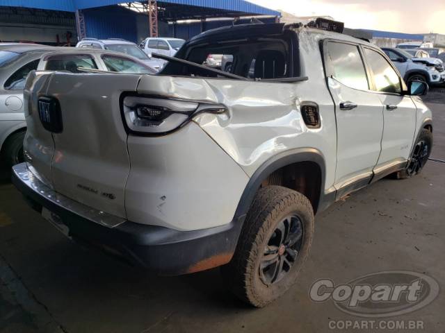2017 FIAT TORO 
