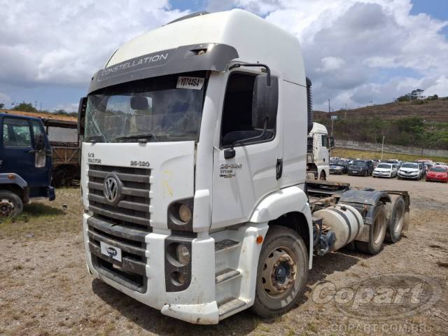 2010 VOLKSWAGEN CONSTELLATION 