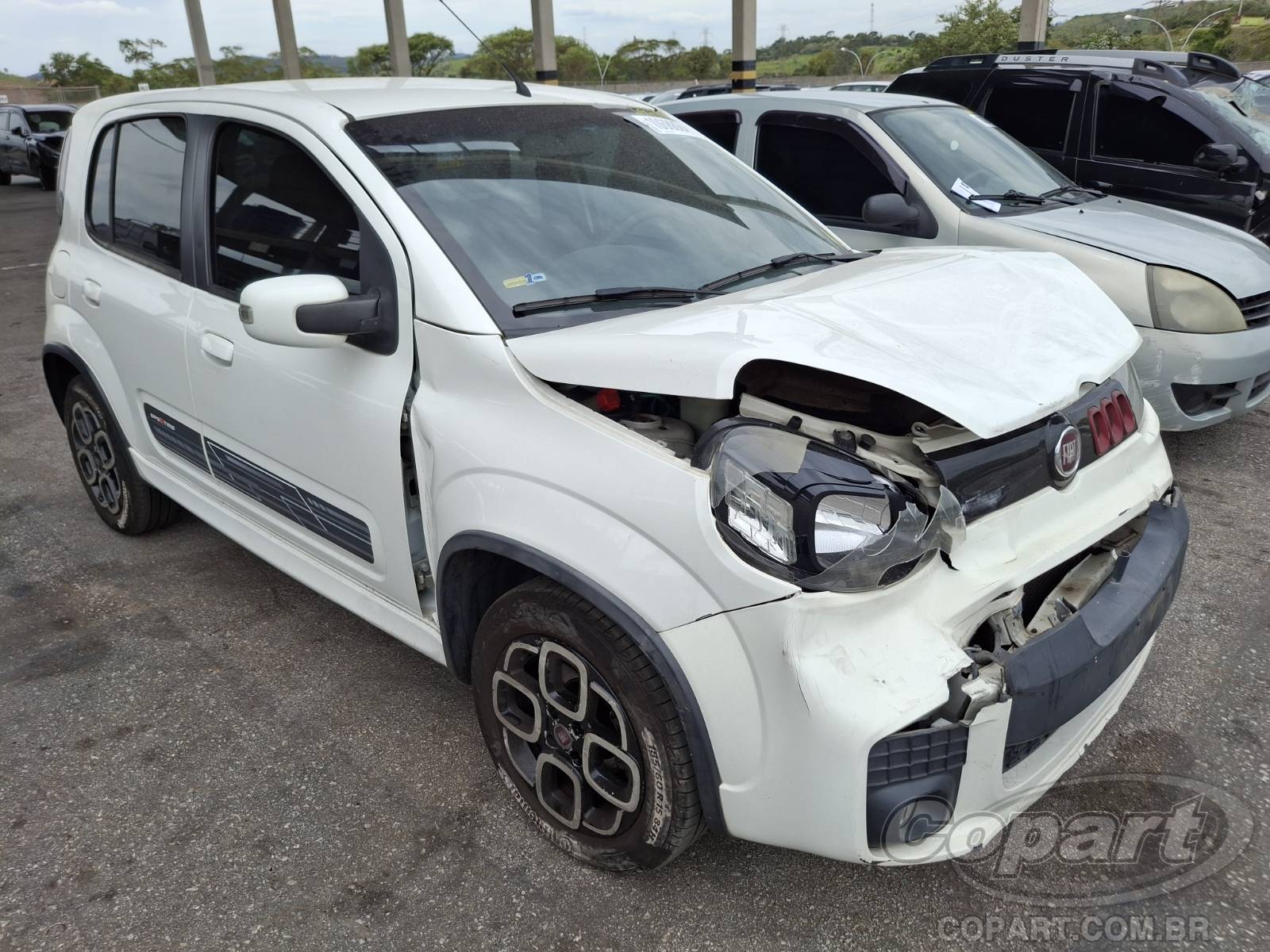 Veículo Fiat Uno Fiat Uno Sporting 1.4 Evo 2015 2015 em leilão