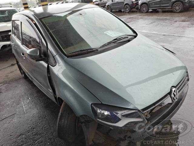 2011 VOLKSWAGEN FOX 