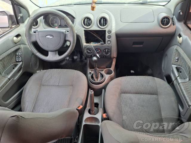 2006 FORD FIESTA SEDAN 