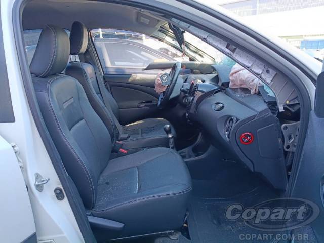 2015 TOYOTA ETIOS 