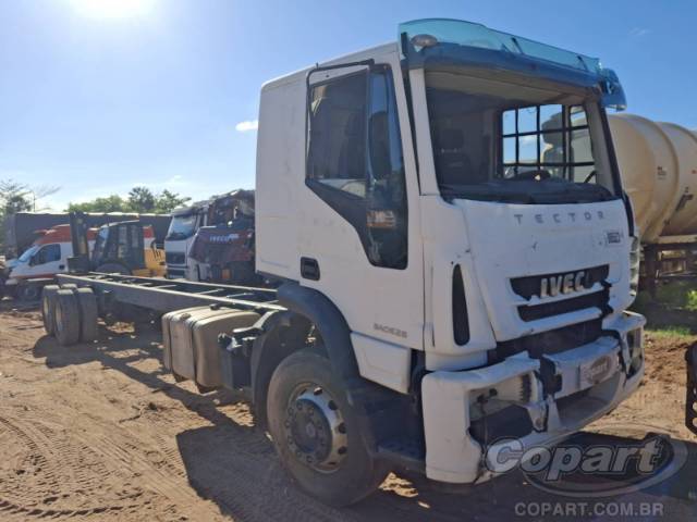 2019 IVECO TECTOR 