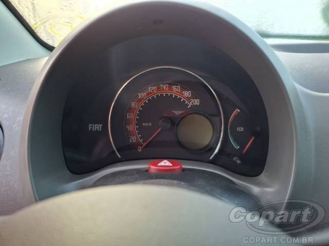 2015 FIAT UNO 
