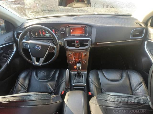 2014 VOLVO V40 