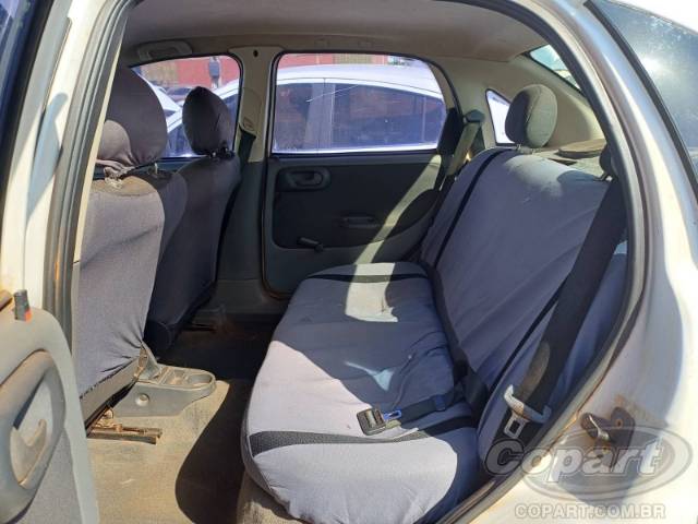 2003 CHEVROLET CORSA SEDAN 