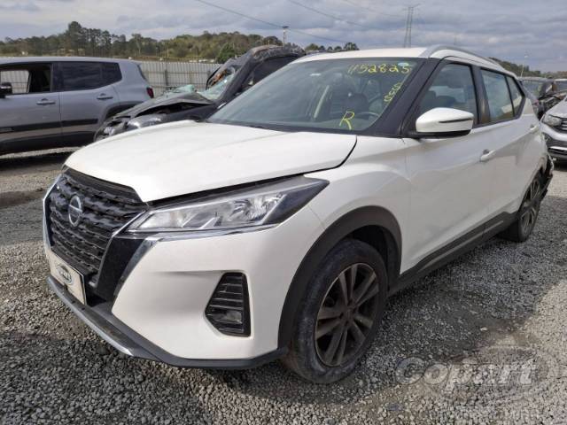 2022 NISSAN KICKS 