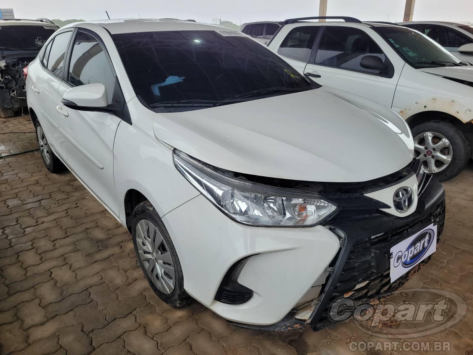 Veículo Toyota Yaris Toyota Yaris Seda 2024 2024 em leilão