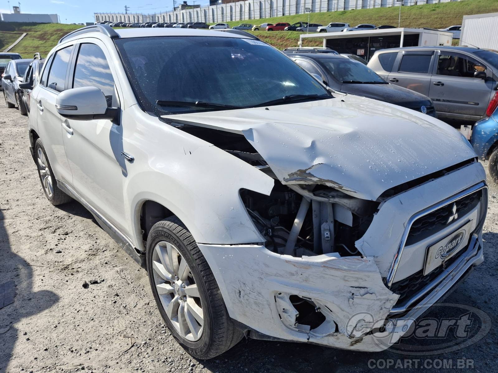 Veículo Mitsubishi ASX Mitsubishi ASX AWD CVT 2.0 16V MIVEC 2015 2015 em leilão