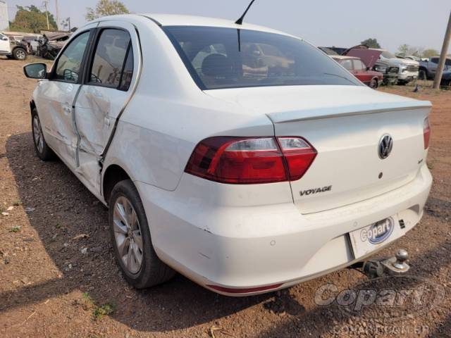 2017 VOLKSWAGEN VOYAGE 