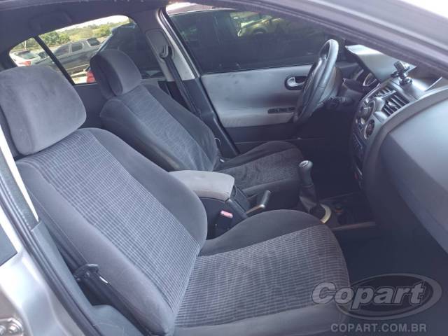 2010 RENAULT MEGANE SEDAN 