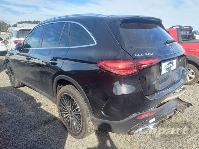 2025 MERCEDES BENZ GLC 