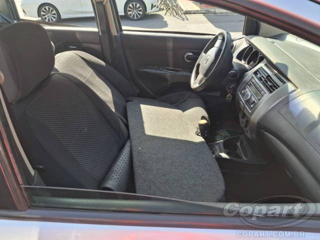 2012 NISSAN GRAND LIVINA 