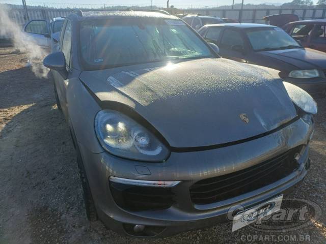 2017 PORSCHE CAYENNE 