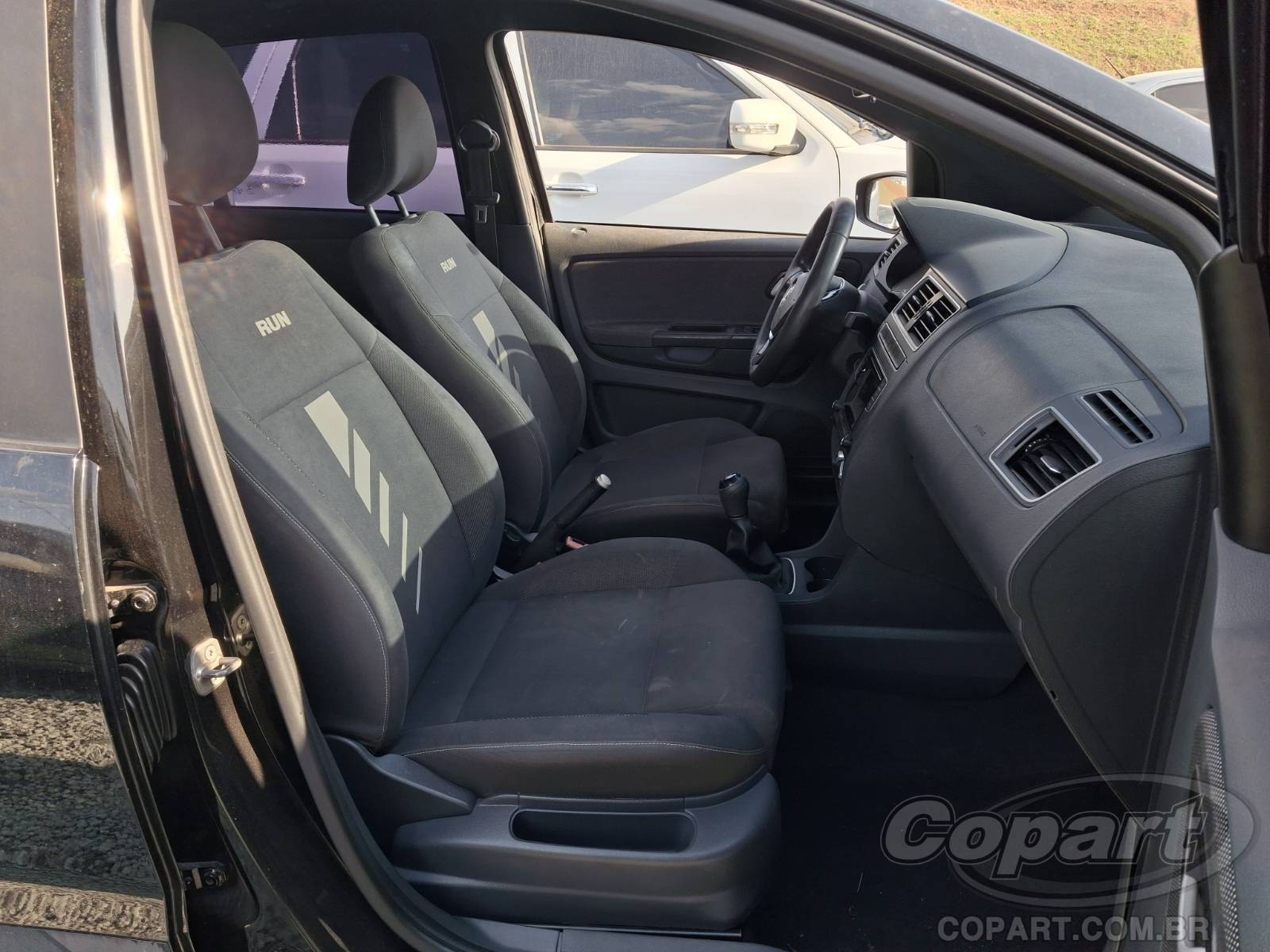 2017 VOLKSWAGEN FOX — foto 5 de 15