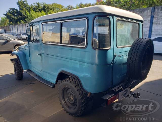 1982 TOYOTA BANDEIRANTE 