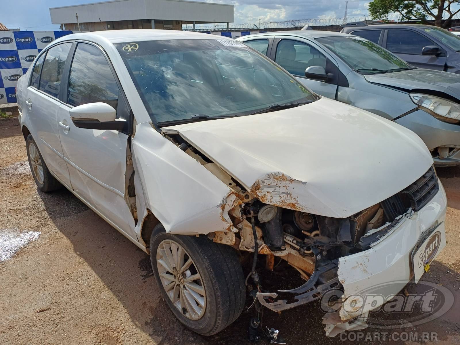 Veículo VW - VolksWagen Polo Volkswagen Polo Sedan 1.6 Total Flex 2013 2013 em leilão
