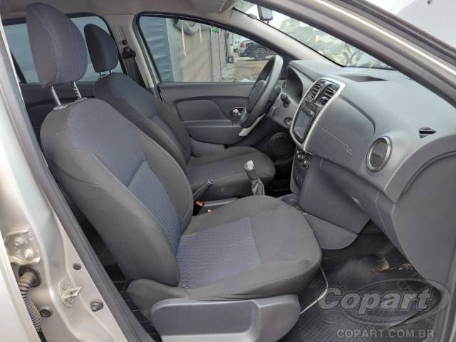 2017 RENAULT SANDERO 