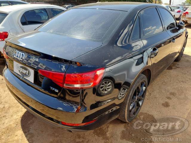 2018 AUDI A4 