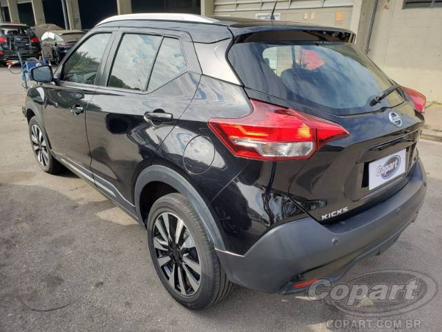 2017 NISSAN KICKS 