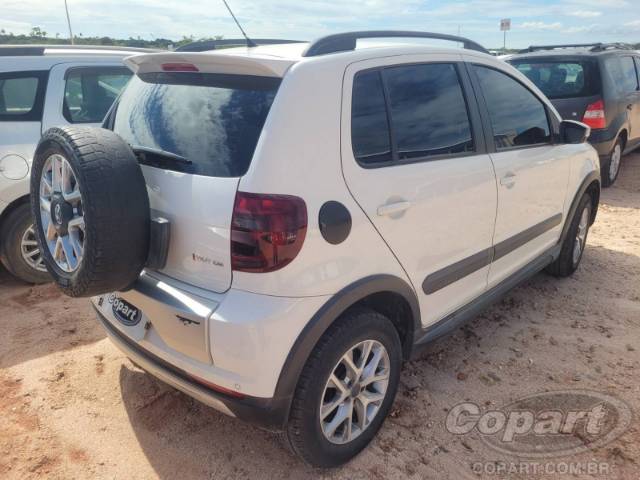 2014 VOLKSWAGEN FOX 