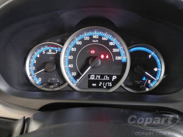 2025 TOYOTA YARIS SEDA 