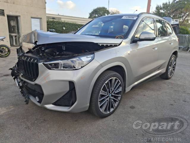 2025 BMW X1 