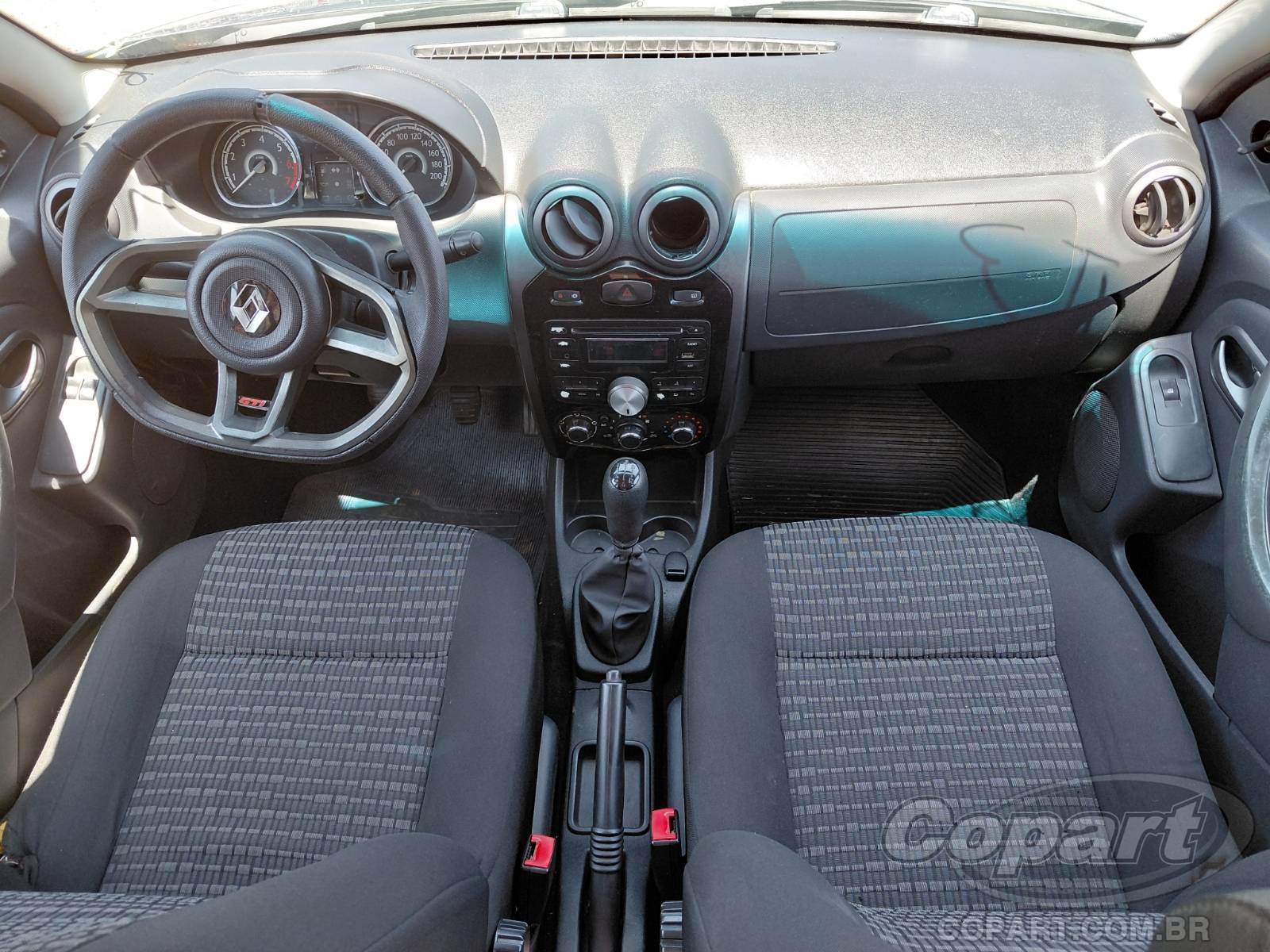 Foto 9 de 10: 2014 RENAULT SANDERO