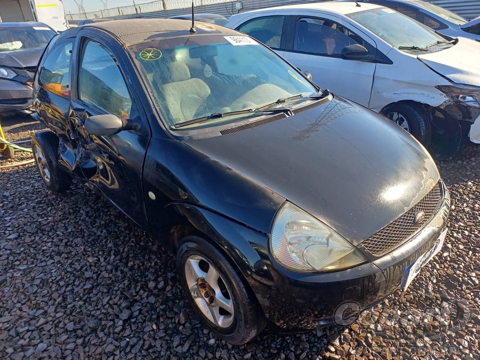 Ford Ka GL 1.0 2004 Colisão Média Monta