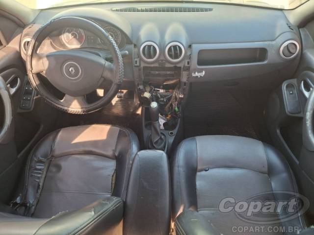 2011 RENAULT LOGAN 