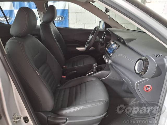 2025 NISSAN Kicks Play 