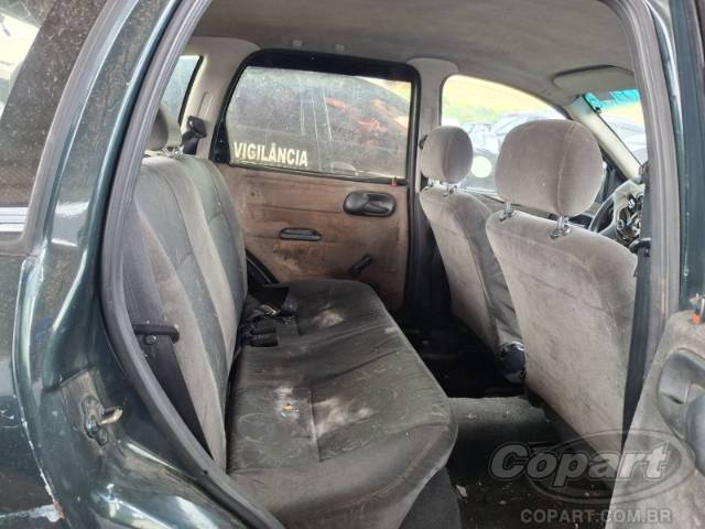 2001 CHEVROLET CORSA 