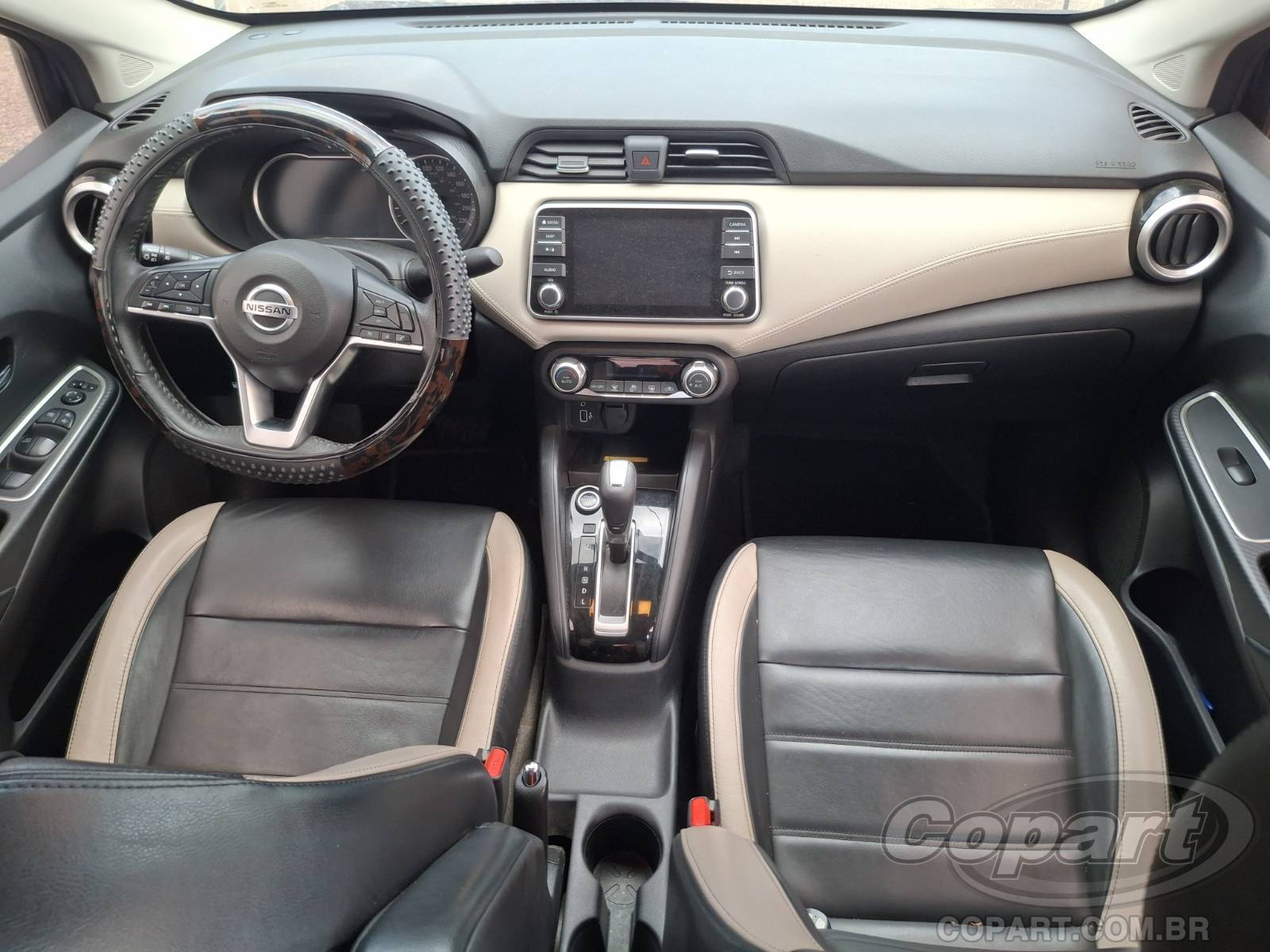 Foto 9 de 11: 2023 NISSAN VERSA
