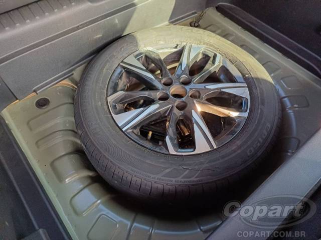 2025 CHEVROLET TRACKER 