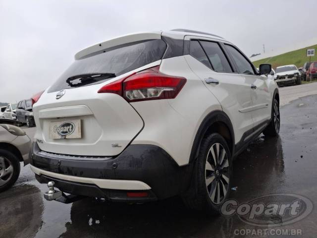 2020 NISSAN KICKS 