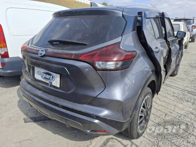 2022 NISSAN KICKS 