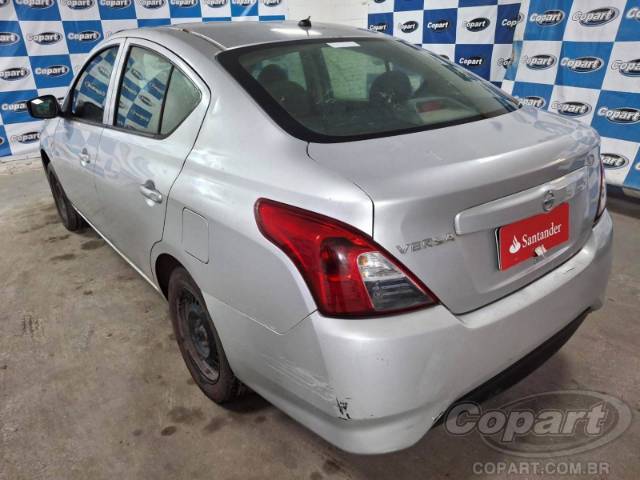 2016 NISSAN VERSA 