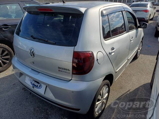 2010 VOLKSWAGEN FOX 