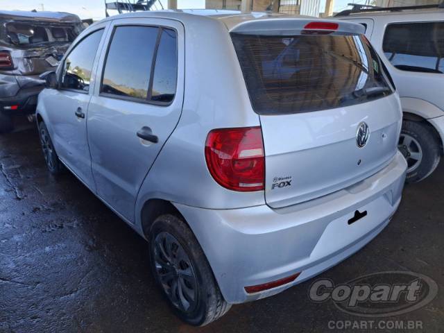 2011 VOLKSWAGEN FOX 
