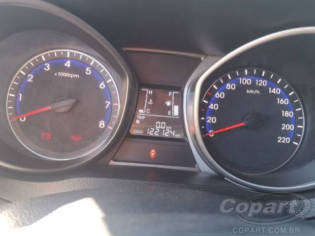 2015 HYUNDAI HB20 