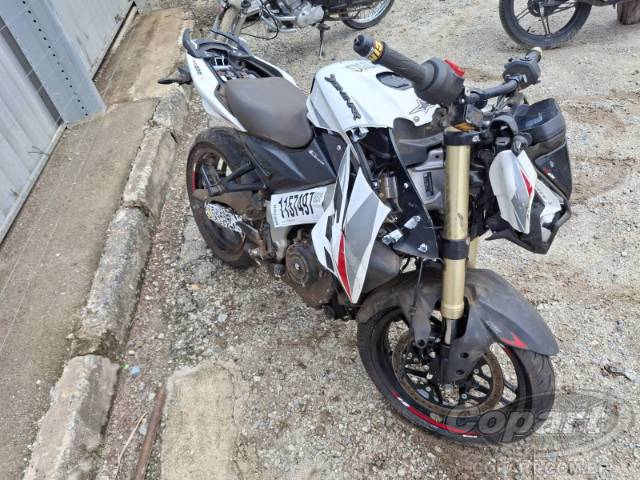 2026 BAJAJ DOMINAR 
