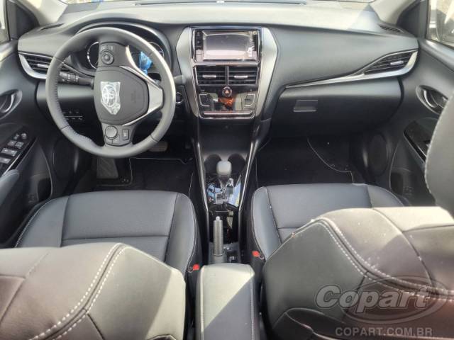 2023 TOYOTA YARIS SEDA 